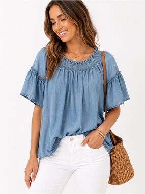 GAP Chambray Smocked Peasant Top Size Small Blue Boho Cottagecore Flutter Sleeve